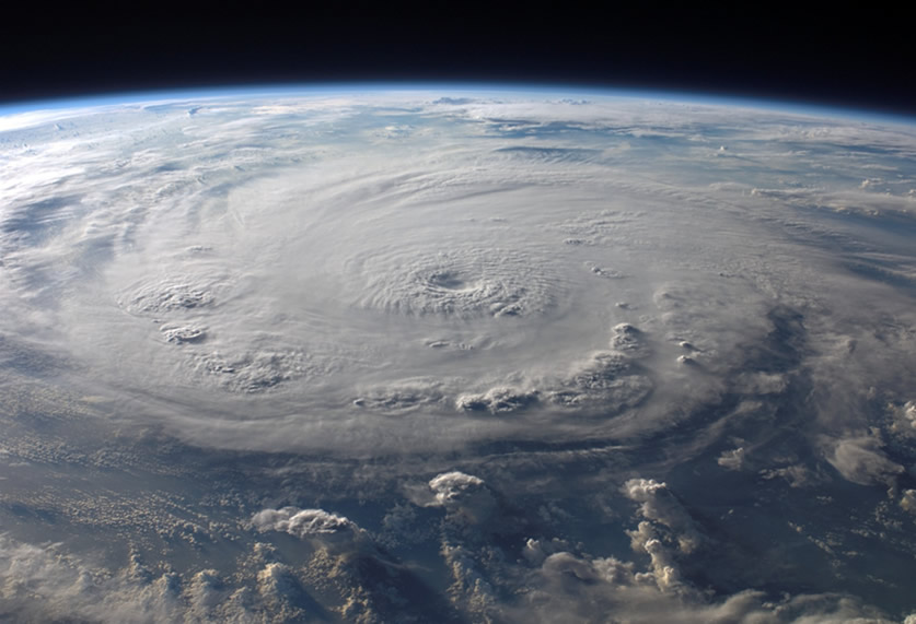 Huracn_Katrina_2005_NASA_1
